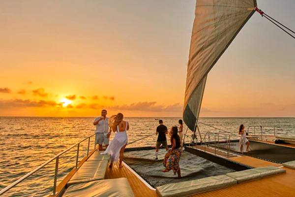 Atardecer en Catamarán